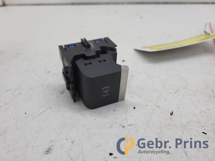 Gebrauchte Handbremse Schalter Citroen Berlingo 1.6 BlueHDI 75 Preis € 18,15 Mit Mehrwertsteuer angeboten von Autorec. Gebr. Prins b.v.