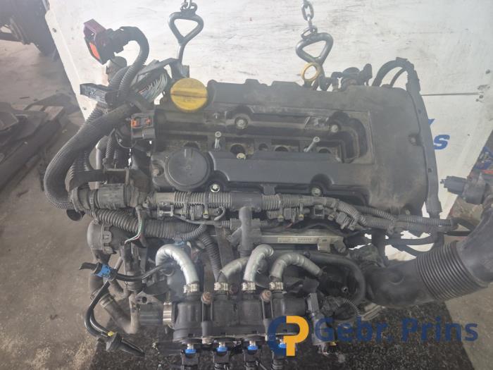Bloc Moteur Pour Opel Corsa D 1.2 Essence A12XER - Pièce D'occasion - Fonctionnel