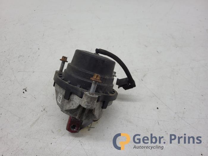 Used Engine mount BMW 3 serie Touring (F31) 330d 3.0 24V Price € 25,00 Margin scheme offered by Autorec. Gebr. Prins b.v.