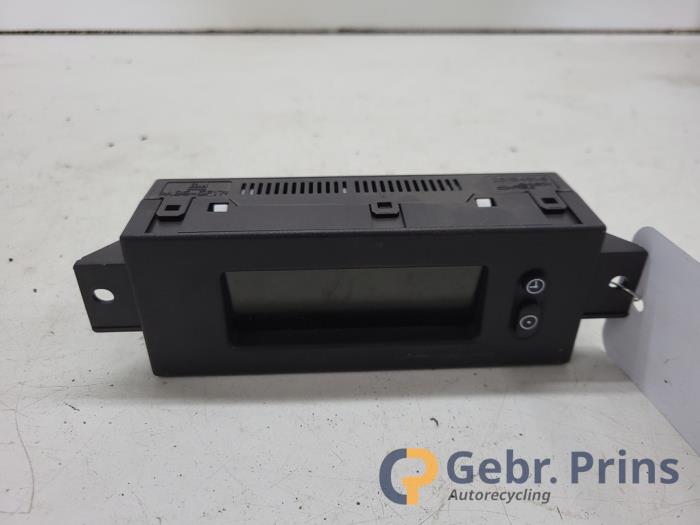 Begagnade Innerdisplay Opel Corsa D 1.2 16V LPG Pris € 20,00 Marginaltabell erbjuds av Autorec. Gebr. Prins b.v.