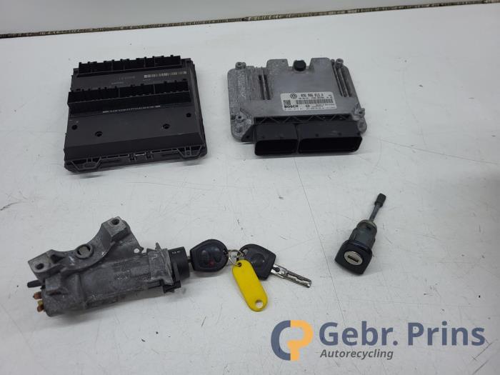 Usagé Serrure de contact + ordinateur Seat Ibiza III (6L1) 1.9 TDI 100 Prix € 75,00 Règlement à la marge proposé par Autorec. Gebr. Prins b.v.