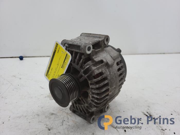 Begagnade Dynamo Audi A4 Avant (B6) 2.0 FSI 16V Pris € 40,00 Marginaltabell erbjuds av Autorec. Gebr. Prins b.v.
