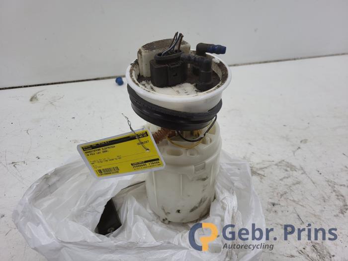 Usagé Pompe à carburant Volkswagen Polo IV (9N1/2/3) 1.2 Prix € 30,00 Règlement à la marge proposé par Autorec. Gebr. Prins b.v.