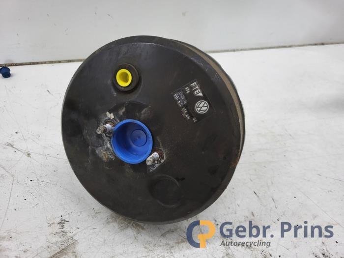 Begagnade Bromsservo Volkswagen Polo IV (9N1/2/3) 1.2 Pris € 40,00 Marginaltabell erbjuds av Autorec. Gebr. Prins b.v.