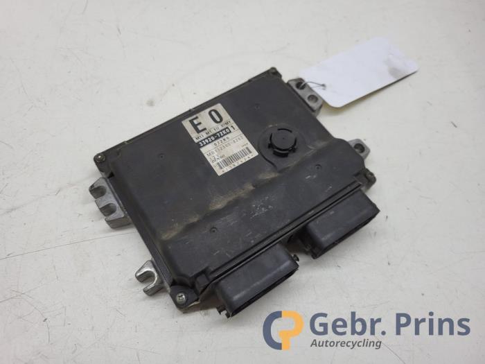 Used Engine management computer Suzuki Swift (ZA/ZC/ZD1/2/3/9) 1.3 VVT 16V Price € 75,00 Margin scheme offered by Autorec. Gebr. Prins b.v.