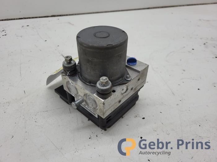 Gebrauchte ABS Pumpe Peugeot 508 (8D) 1.6 THP 16V Preis € 150,00 Margenregelung angeboten von Autorec. Gebr. Prins b.v.