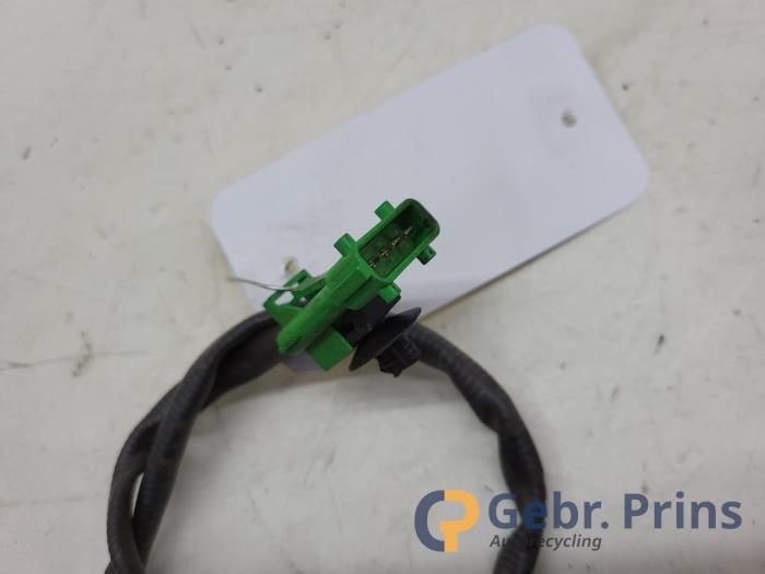 Usados Sonda Lambda Peugeot 508 (8D) 1.6 THP 16V Precio € 20,00 Norma de margen ofrecido por Autorec. Gebr. Prins b.v.