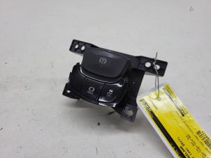 Gebrauchte Handbremse Schalter Toyota C-HR (X1,X5) 1.2 16V Turbo Preis € 40,00 Margenregelung angeboten von Autorec. Gebr. Prins b.v.