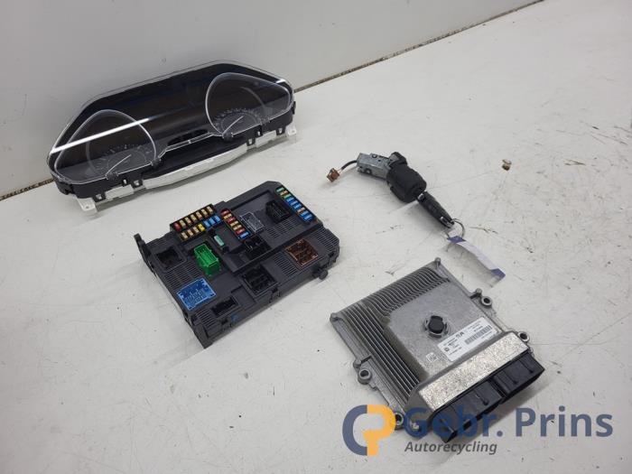 Used Ignition lock + computer Peugeot 2008 (CU) 1.2 12V e-THP PureTech 110 Price € 150,00 Margin scheme offered by Autorec. Gebr. Prins b.v.