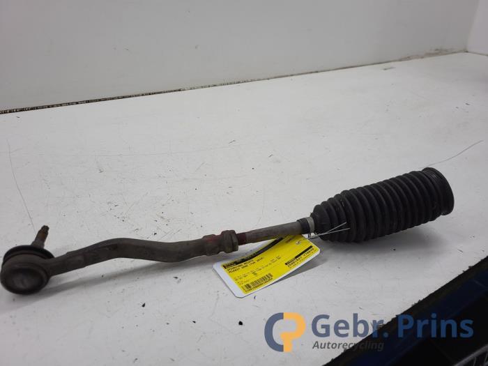 Begagnade Styrstag, höger Peugeot 2008 (CU) 1.2 12V e-THP PureTech 110 Pris € 20,00 Marginaltabell erbjuds av Autorec. Gebr. Prins b.v.