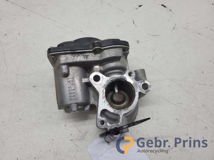 Usagé Valve RGE Mercedes A (177.0) 1.5 A-180d Prix € 40,00 Règlement à la marge proposé par Autorec. Gebr. Prins b.v.