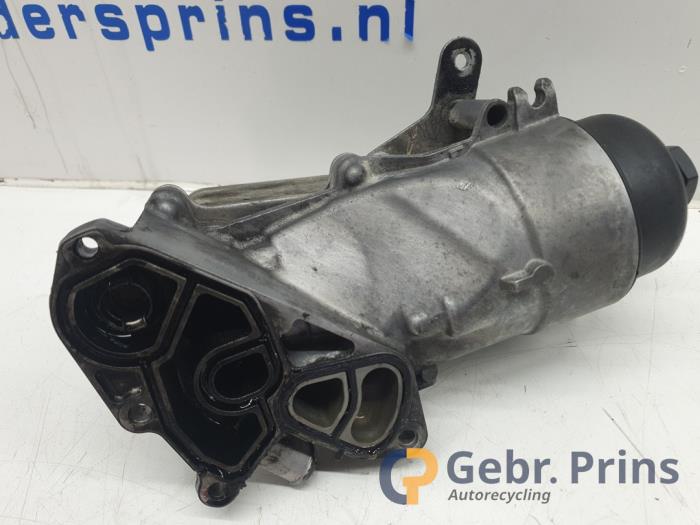 Gebrauchte Ölfiltergehäuse Citroen Berlingo 1.6 Hdi 75 Preis € 36,30 Mit Mehrwertsteuer angeboten von Autorec. Gebr. Prins b.v.