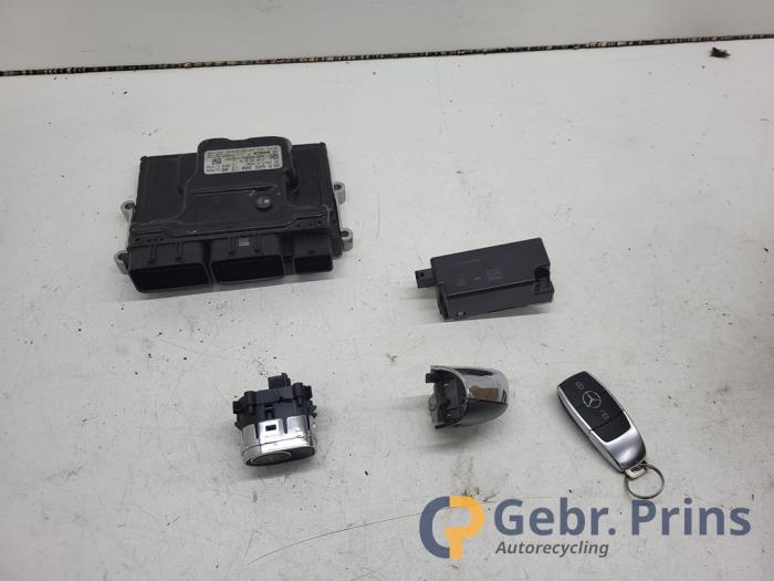 Used Ignition lock + computer Mercedes A (177.0) 1.5 A-180d Price € 300,00 Margin scheme offered by Autorec. Gebr. Prins b.v.