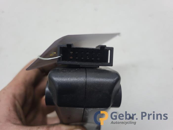 Begagnade Modul (diverse) Volkswagen Golf V (1K1) 2.0 TFSI GTI 16V Pris € 10,00 Marginaltabell erbjuds av Autorec. Gebr. Prins b.v.