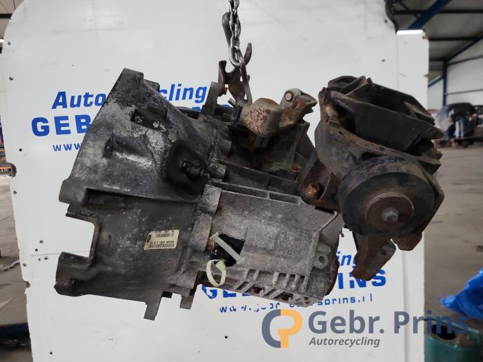 Used Gearbox Ford Transit 2.0 TDdi 16V 260S Price € 300,00 Margin scheme offered by Autorec. Gebr. Prins b.v.