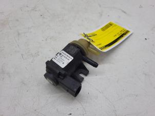 Begagnade Vakuumventil Volkswagen Caddy IV 2.0 TDI 102 Pris € 18,15 Inklusive moms erbjuds av Autorec. Gebr. Prins b.v.