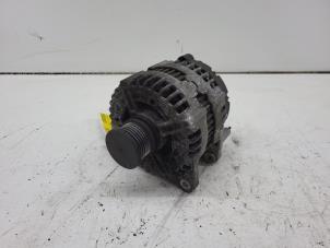 Begagnade Dynamo Volkswagen Transporter/Caravelle T5 2.0 TDI DRF Pris € 60,50 Inklusive moms erbjuds av Autorec. Gebr. Prins b.v.