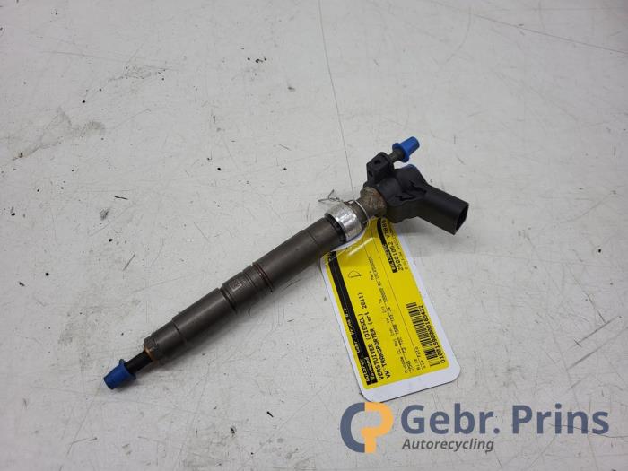 Usagé Injecteurs Volkswagen Transporter/Caravelle T5 2.0 TDI DRF Prix € 90,75 Prix TTC proposé par Autorec. Gebr. Prins b.v.