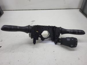 Begagnade Spak, rattstång Renault Megane IV Estate (RFBK) 1.5 Energy dCi 110 Pris € 75,00 Marginaltabell erbjuds av Autorec. Gebr. Prins b.v.
