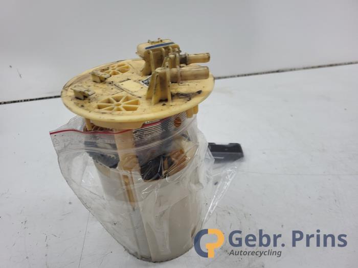 Usagé Pompe d'injection Renault Megane IV Estate (RFBK) 1.5 Energy dCi 110 Prix € 50,00 Règlement à la marge proposé par Autorec. Gebr. Prins b.v.