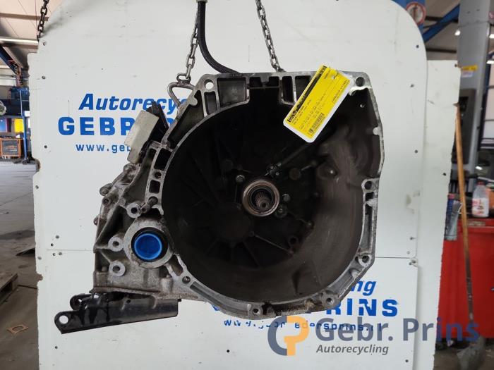 Gebrauchte Getriebe Dacia Lodgy (JS/SD0J) 1.3 TCE 130 16V Preis € 400,00 Margenregelung angeboten von Autorec. Gebr. Prins b.v.