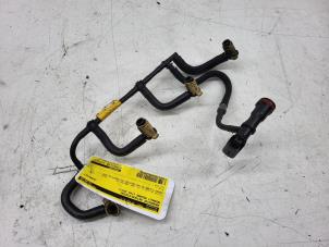 Usados Tubo de retorno de combustible Renault Megane IV Estate (RFBK) 1.5 Energy dCi 110 Precio € 50,00 Norma de margen ofrecido por Autorec. Gebr. Prins b.v.