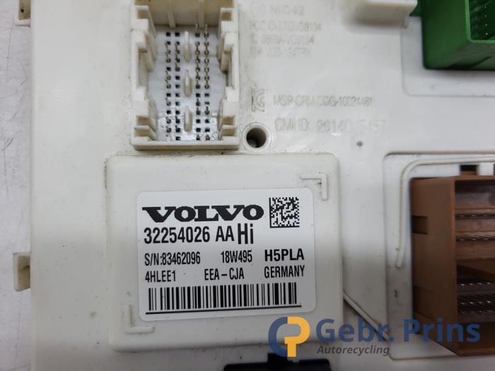 Module électronique central d'un Volvo S60 III (ZS) 2.0 T5 16V 2019