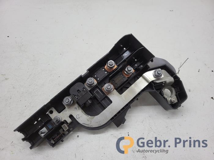 Begagnade Batterisensor Volvo S60 III (ZS) 2.0 T5 16V Pris € 50,00 Marginaltabell erbjuds av Autorec. Gebr. Prins b.v.