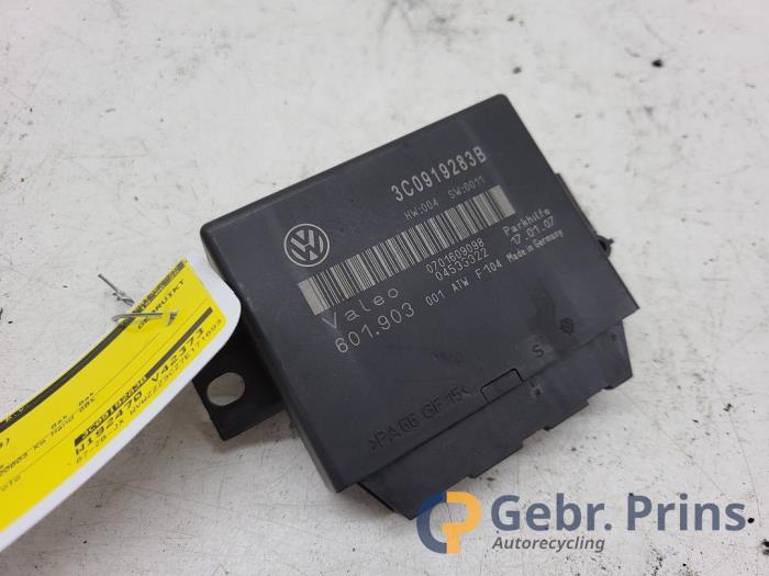 Begagnade PDC-modul Volkswagen Passat Variant (3C5) 2.0 FSI 16V Pris € 20,00 Marginaltabell erbjuds av Autorec. Gebr. Prins b.v.