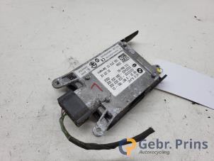 Dödvinkelsensor från en BMW 5 serie (F10) 528i 16V 2012