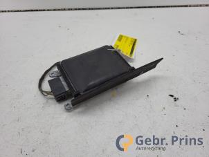 Dödvinkelsensor från en BMW 5 serie (F10) 528i 16V 2012