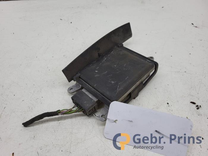 Gebrauchte Blinden Fleck Sensor BMW 5 serie (F10) 528i 16V Preis € 60,00 Margenregelung angeboten von Autorec. Gebr. Prins b.v.