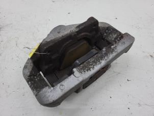 Used Front brake calliper, right BMW 5 serie (F10) 528i 16V Price € 40,00 Margin scheme offered by Autorec. Gebr. Prins b.v.