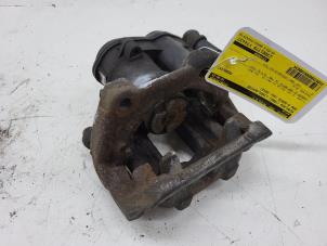 Used Rear brake calliper, left BMW 5 serie (F10) 528i 16V Price € 40,00 Margin scheme offered by Autorec. Gebr. Prins b.v.