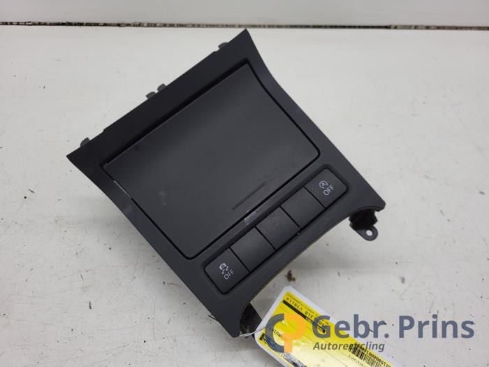 Begagnade Askkopp, fram Volkswagen Golf VI Variant (AJ5/1KA) 1.6 TDI 16V 105 Pris € 15,00 Marginaltabell erbjuds av Autorec. Gebr. Prins b.v.