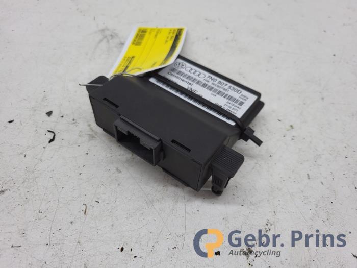 Używane Modul gateway Volkswagen Golf VI Variant (AJ5/1KA) 1.6 TDI 16V 105 Cena € 30,00 Procedura marży oferowane przez Autorec. Gebr. Prins b.v.