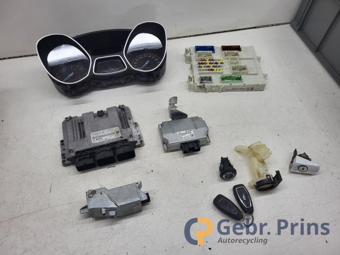 Used Ignition lock + computer Ford Focus 3 Wagon 1.6 TDCi ECOnetic Price € 150,00 Margin scheme offered by Autorec. Gebr. Prins b.v.