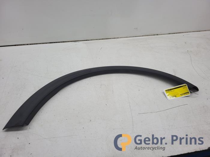Begagnade Fälg, framhjul Volvo C30 (EK/MK) 2.0 16V Pris € 30,00 Marginaltabell erbjuds av Autorec. Gebr. Prins b.v.