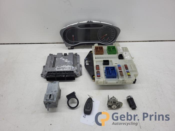 Used Ignition lock + computer Ford Mondeo IV Wagon 2.2 TDCi 16V Price € 125,00 Margin scheme offered by Autorec. Gebr. Prins b.v.