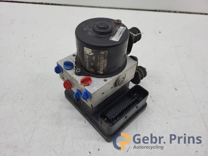 Begagnade ABS-pump Volkswagen Touran (1T1/T2) 2.0 TDI 16V 140 Pris € 50,00 Marginaltabell erbjuds av Autorec. Gebr. Prins b.v.
