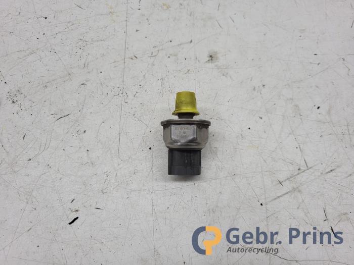 Begagnade Bränsletryckssensor Citroen Jumper (U9) 2.2 HDi 120 Pris € 30,25 Inklusive moms erbjuds av Autorec. Gebr. Prins b.v.