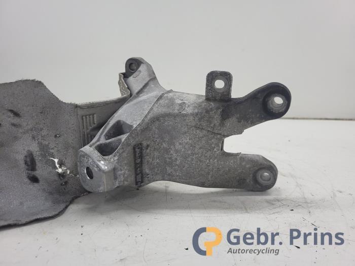Used Engine mount Audi A4 (B8) 1.8 TFSI 16V Price € 30,00 Margin scheme offered by Autorec. Gebr. Prins b.v.