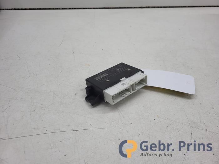 Begagnade PDC-modul Volkswagen Polo VI (AW1) 1.0 TSI 12V Pris € 40,00 Marginaltabell erbjuds av Autorec. Gebr. Prins b.v.