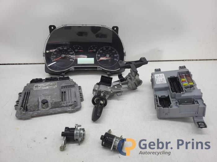 Used Ignition lock + computer Citroen Nemo (AA) 1.4 HDi 70 Price € 125,00 Margin scheme offered by Autorec. Gebr. Prins b.v.
