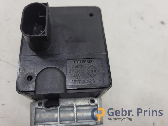 Ignition lock + computer from a Renault Clio IV (5R) 1.2 16V 2016