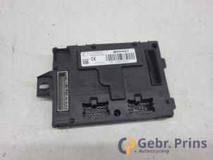 Ignition lock + computer from a Renault Clio IV (5R) 1.2 16V 2016