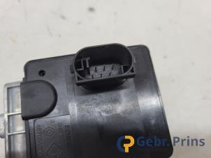 Ignition lock + computer from a Renault Clio IV (5R) 1.2 16V 2016