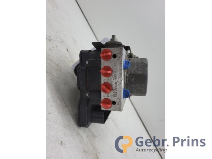 Begagnade ABS-pump Mitsubishi Space Star (A0) 1.0 12V Pris € 75,00 Marginaltabell erbjuds av Autorec. Gebr. Prins b.v.
