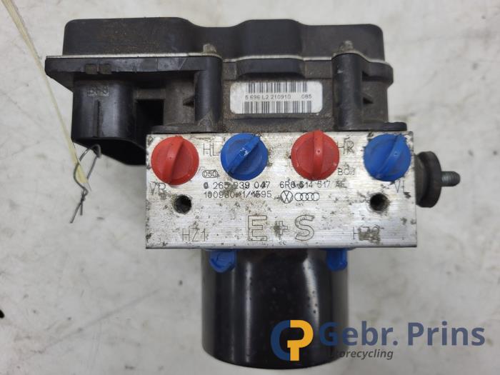 Begagnade ABS-pump Volkswagen Polo V (6R) 1.2 TDI 12V BlueMotion Pris € 35,00 Marginaltabell erbjuds av Autorec. Gebr. Prins b.v.