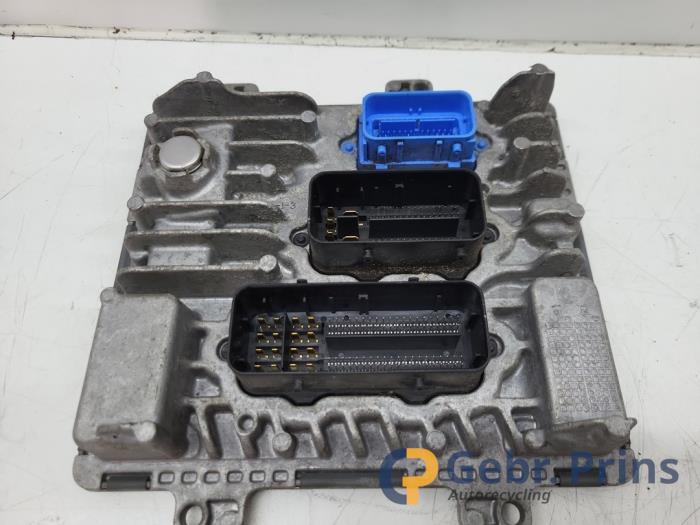 Used Engine management computer Opel Corsa E 1.3 CDTi 16V ecoFLEX Price € 150,00 Margin scheme offered by Autorec. Gebr. Prins b.v.